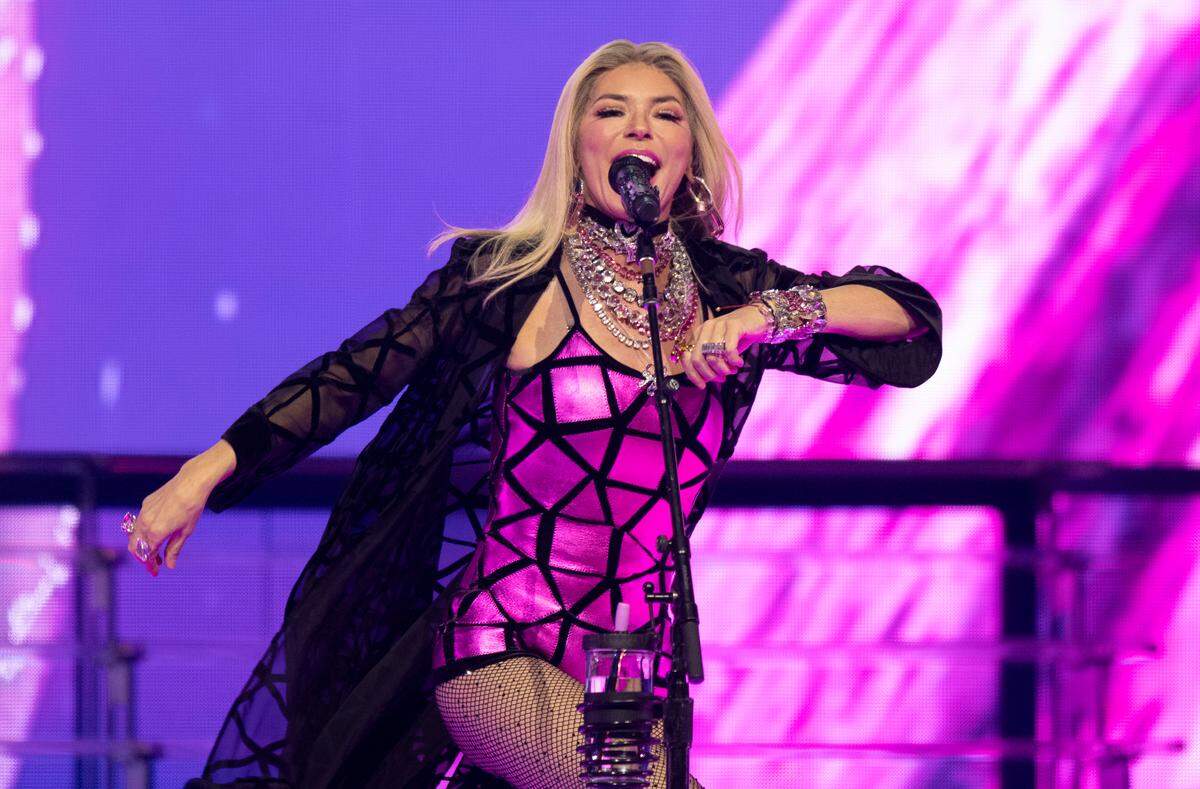 Pop country great Shania Twain brings her “Queen of Me Tour” to Raleigh, N.C.’s PNC Arena, Wednesday night, Oct. 18, 2023.