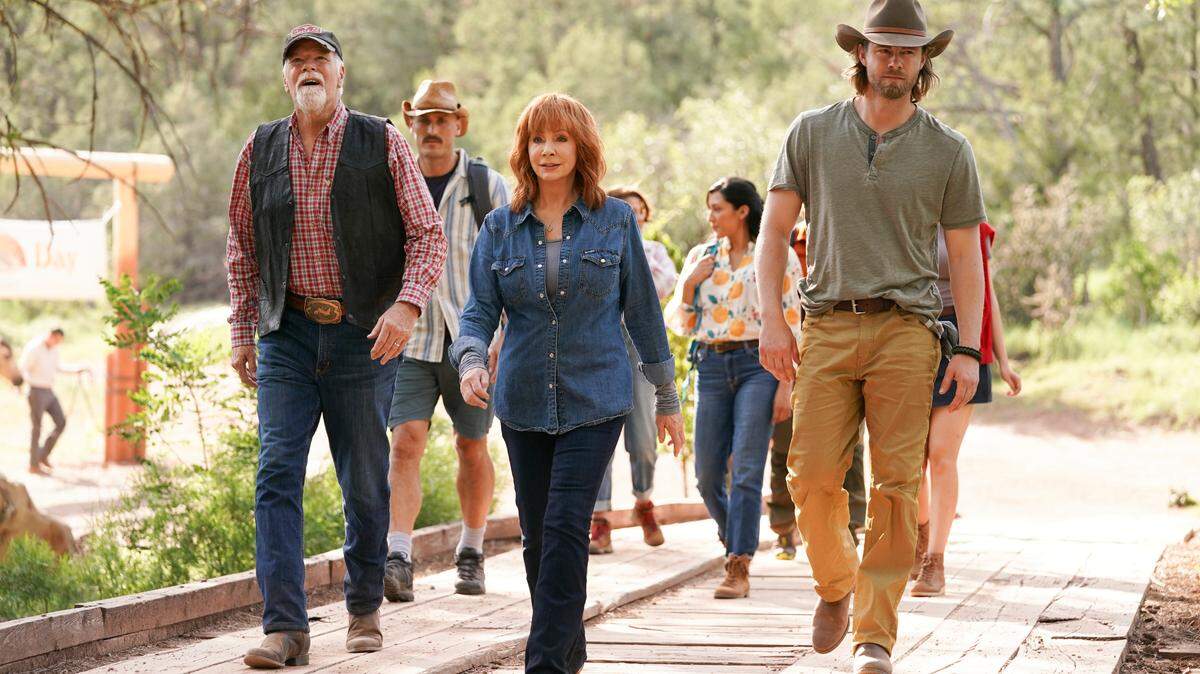 (L-R, front): Rex Linn, Reba McEntire and Luke Mitchell in the ABC series “Big Sky: Deadly Trails.”