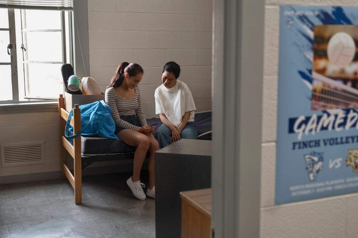 Belly (Lola Tung) and Laurel (Jackie Chung) in “The Summer I Turned Pretty.” 