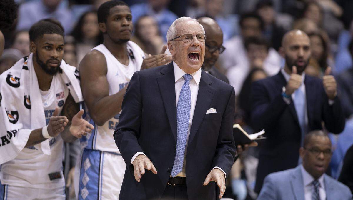 North Carolina coach Roy Williams directs his team on offense during the second half against Gonzaga on Saturday, December 15, 2018 at the Smith Center in Chapel Hill, N.C.