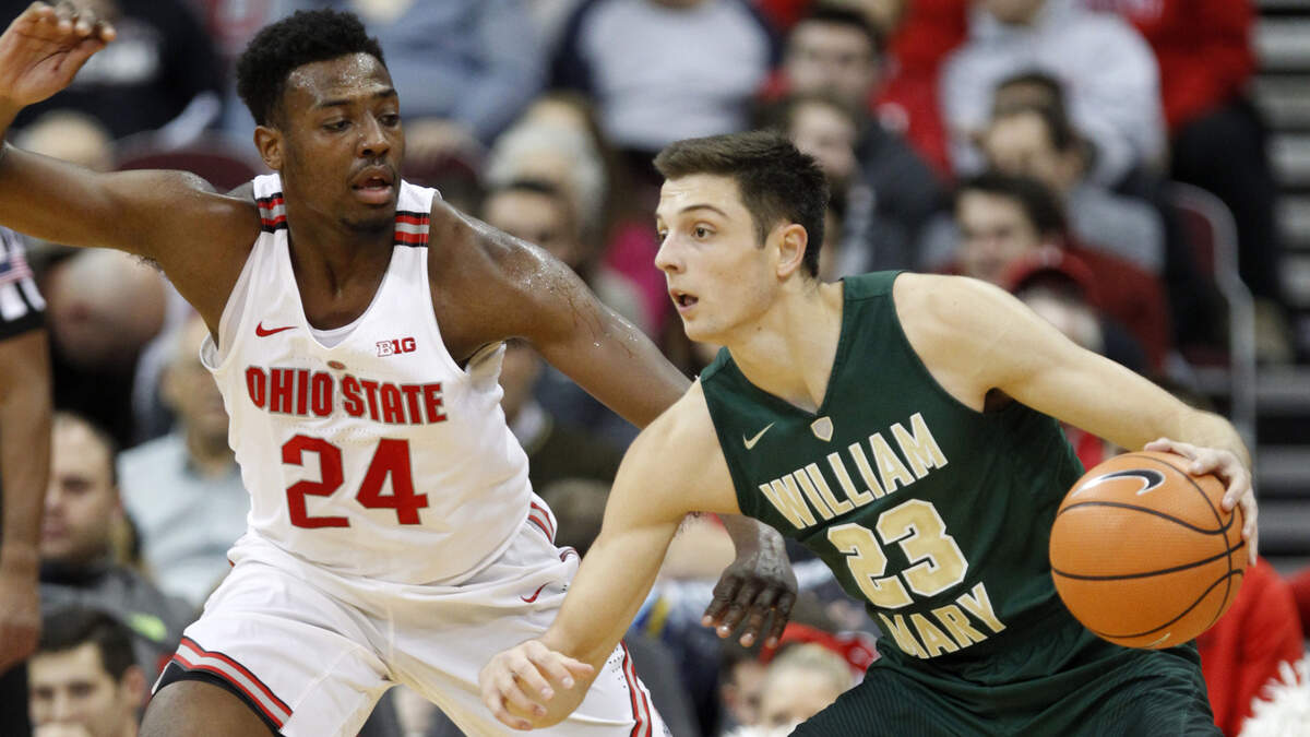 William & Mary guard Justin Pierce, right, drives against Ohio State forward Andre Wesson during an NCAA college basketball game in Columbus, Ohio, Saturday, Dec. 9, 2017.