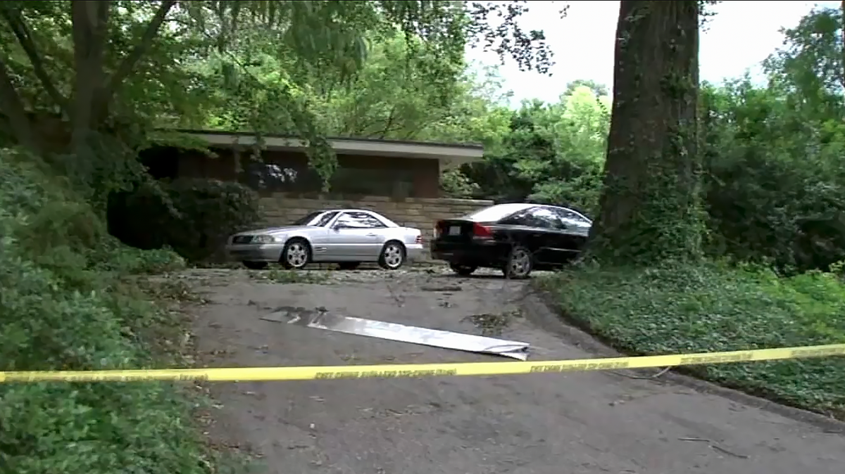 An airplane wing part landed in a Raleigh driveway near Banbury Road and Wade Ave. In a statement Wednesday afternoon, the FAA said Delta Air Lines reported a missing part of a wing flap on a plane from Atlanta that landed at Raleigh-Durham International Airport.