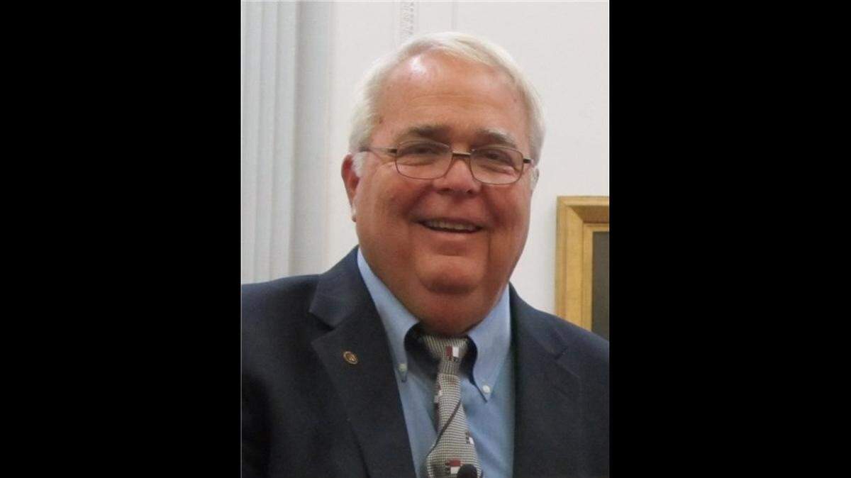 Washington, NC mayor Mac Hodges