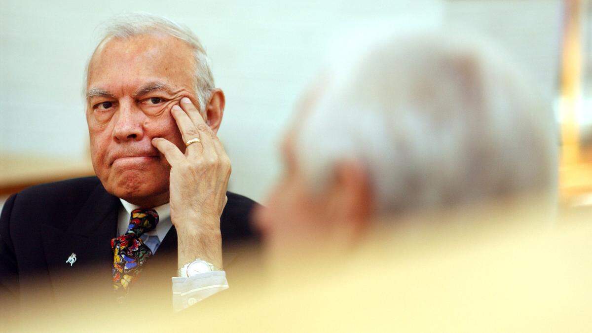 In this 2004 file photo, Assad Meymandi listens during a meeting about the Meymandi Fellowship at National Humanities Center in Research Triangle Park.