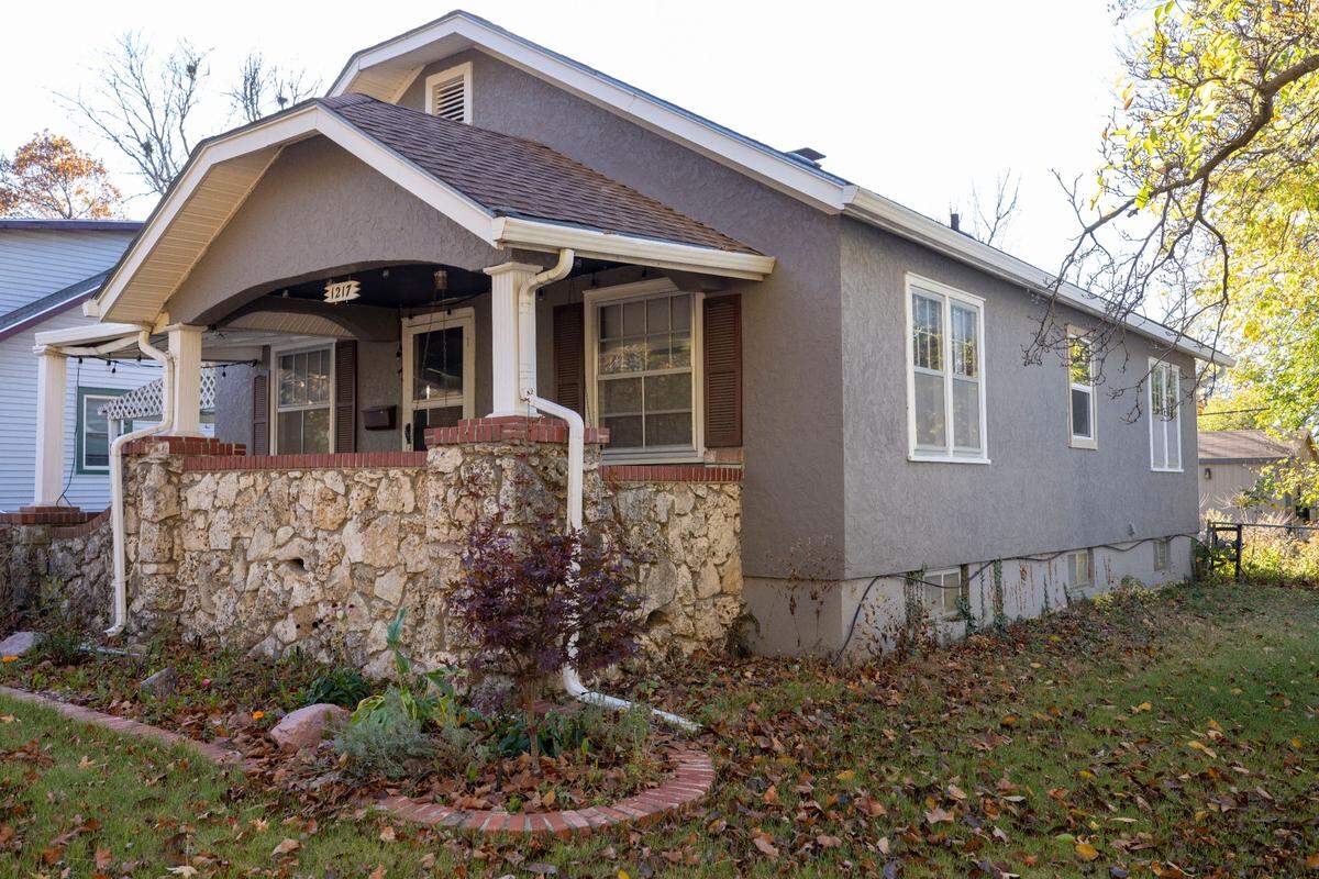 The home where Dean Smith grew up, at 1217 Washington Street, on Wednesday, November 6, 2024 in Emporia, Kansas.