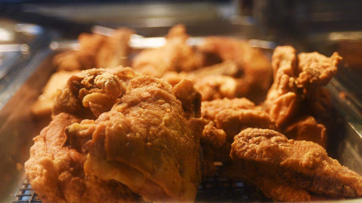 We tasted fried chicken at all of Raleigh’s grocery stores. Here’s how we ranked them