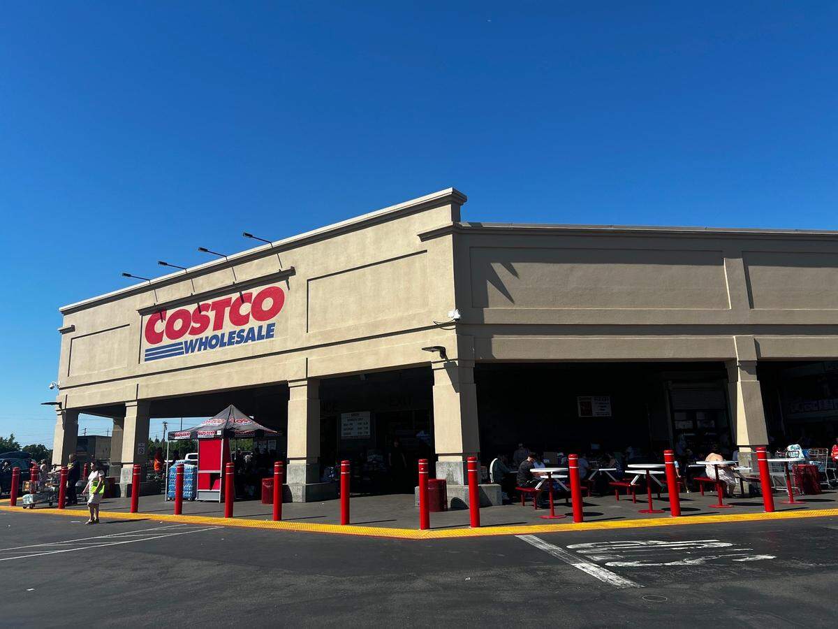 Costco is giving some members exclusive early access to stores each day.