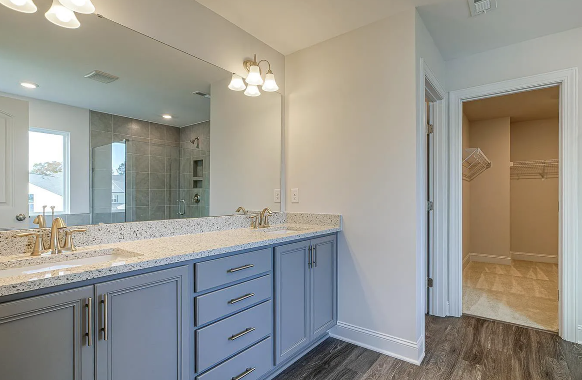 388 Cliffview Dr, Garner 27529