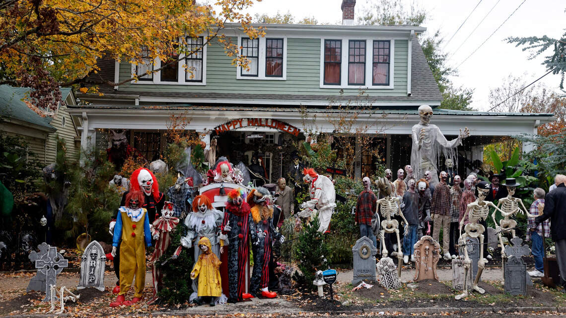 Why Raleigh’s Halloween house, Oakwood celebration are caught in a red-tape nightmare