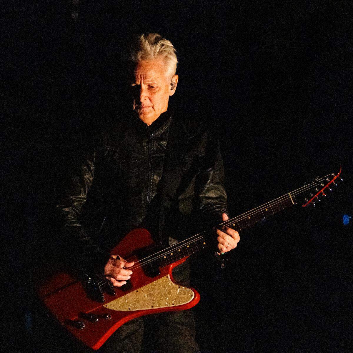 Mike McCready and Pearl Jam in concert at Raleigh, N.C.’s Lenovo Center, Sunday night, May 11, 2025.