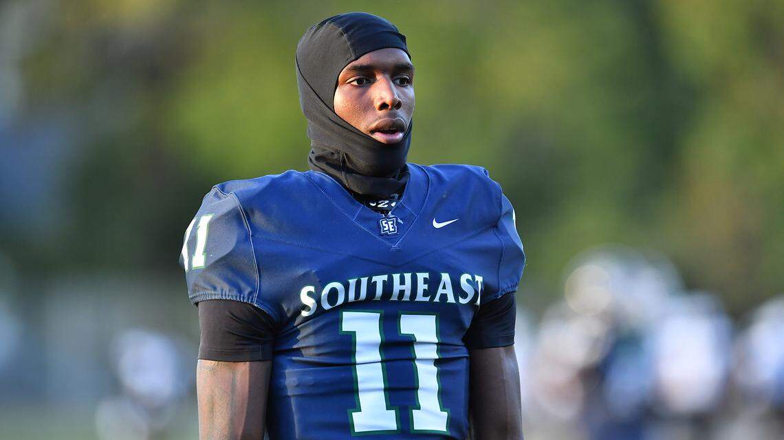 How Andrew Luck helped one Southeast Raleigh standout find his fit at Stanford