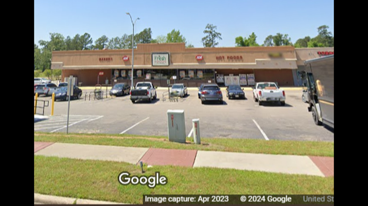 A man’s vehicle was stolen from the IGA store in Raeford, North Carolina, and he’s the one who ended up in jail, according to investigators.