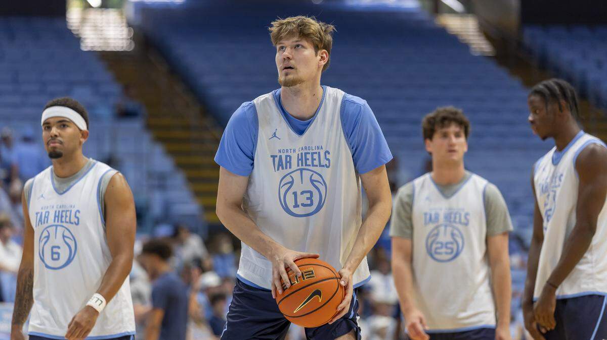North Carolina center Henri Veesaar (13) works on his free throws prior to the Tar Heels’ Blue-White scrimmage on Saturday, October 4, 2025 at the Smith Center in Chapel Hill, N.C.