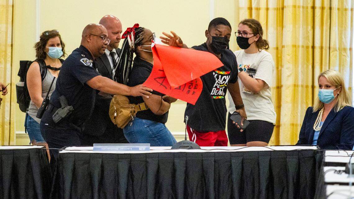 Black student leaders want acting UNC police chief fired for ‘assaulting’ protesters