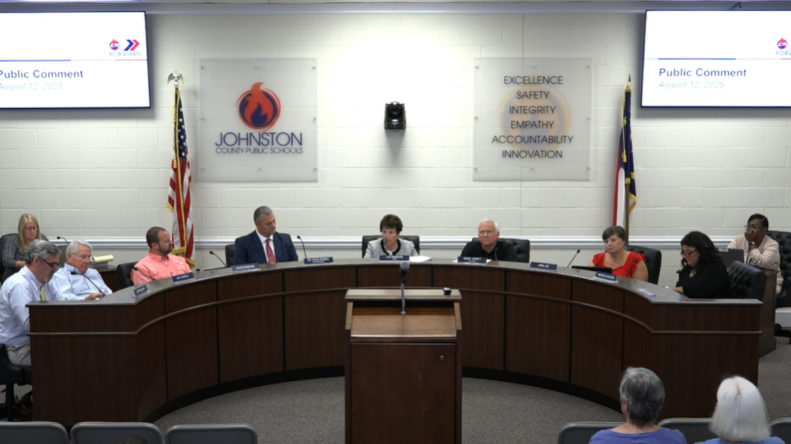 Johnston school board no longer broadcasting public comments from its meetings