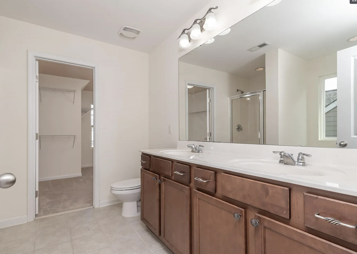 1205 Willowcrest Rd, Durham 27703
