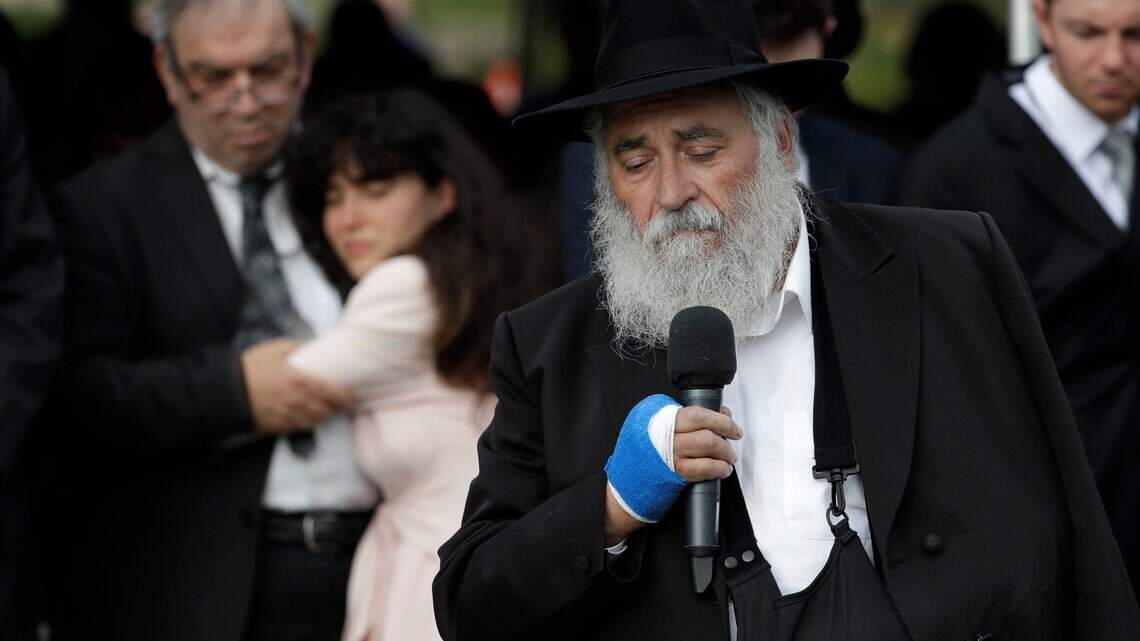 Muslims and Jews stand on tragic common ground