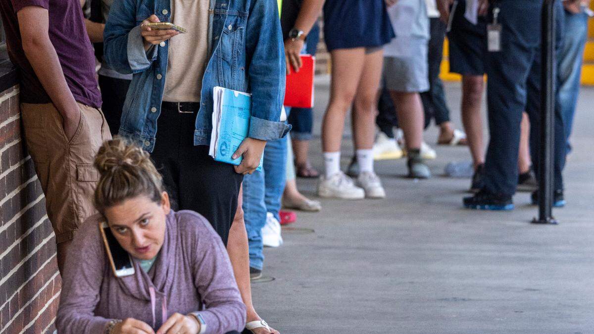 Lawmakers, DMV spar over new law that doubles renewal period for drivers licenses