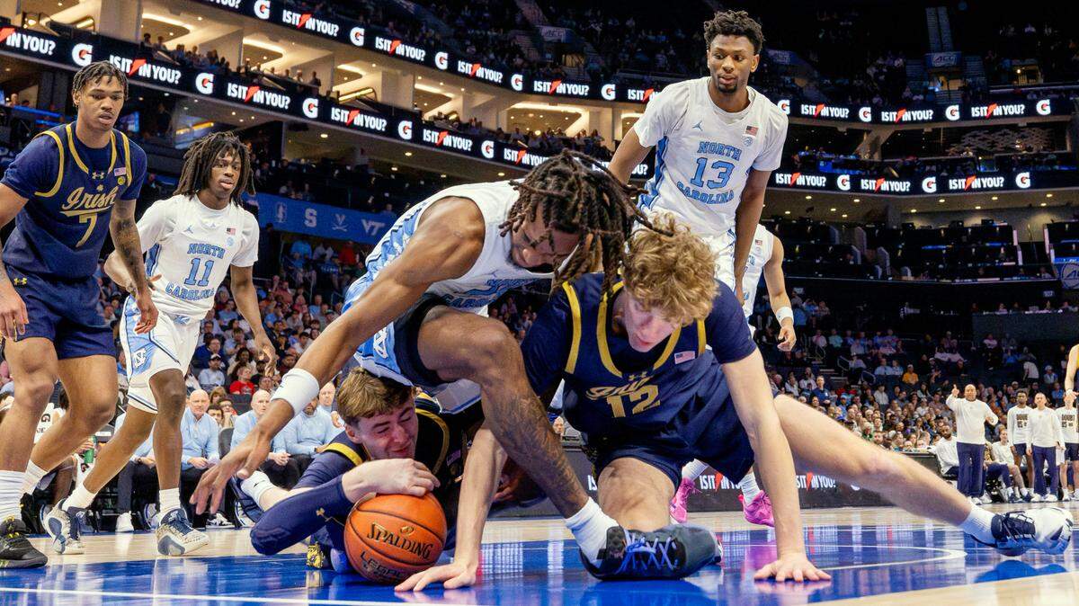 Strong defense helped North Carolina men’s basketball blow out Notre Dame and advance