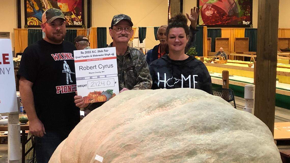 Olympic-level pumpkin-growing yields 2 massive new NC State Fair records. Take a look