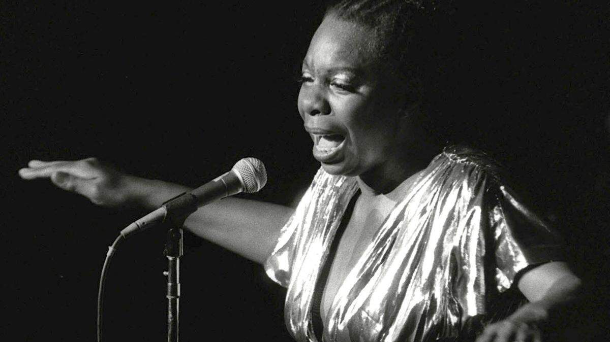 In this June 27, 1985, file photo, Nina Simone performs at Avery Fisher Hall in New York.