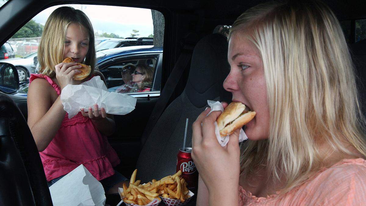 Headed to North Carolina’s central beaches? Take these detours for food and fun