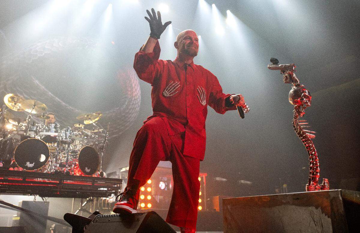 Five Finger Death Punch in concert at Raleigh, N.C.’s Coastal Credit Union Music Park at Walnut Creek, Wednesday night, Sept. 7, 2022.
