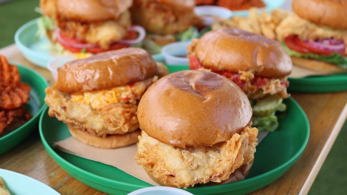 The menu of BB’s Crispy Chicken includes battered chicken breast sandwiches, topped with a series of hot sauce, or cooled off with a smear of mayonnaise.