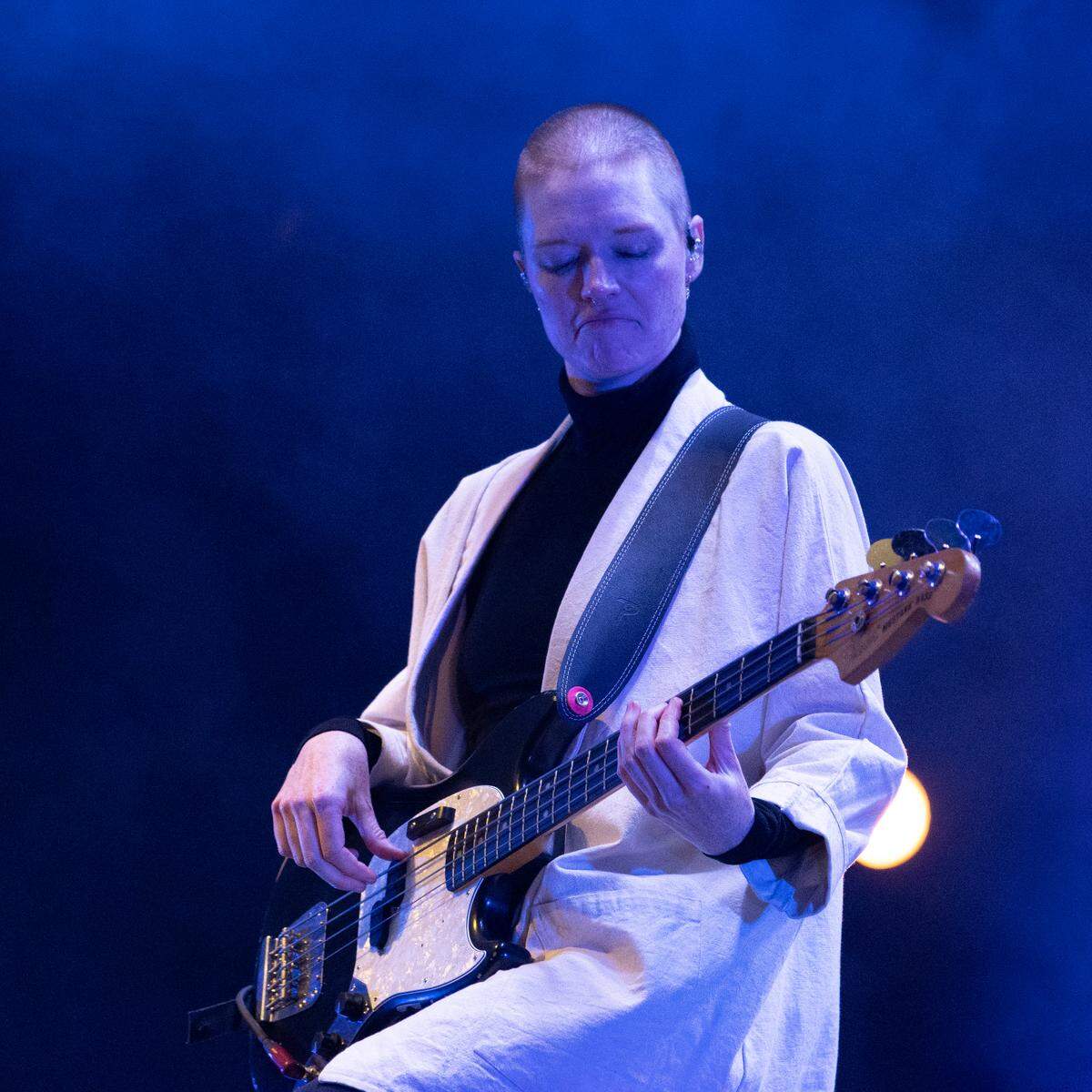 Bassist Anna Butterss performs with Jason Isbell and the 400 Unit in concert with Durand Jones, Saturday night, Oct. 7, 2023 supporting Band Together’s Mighty Giveback.
