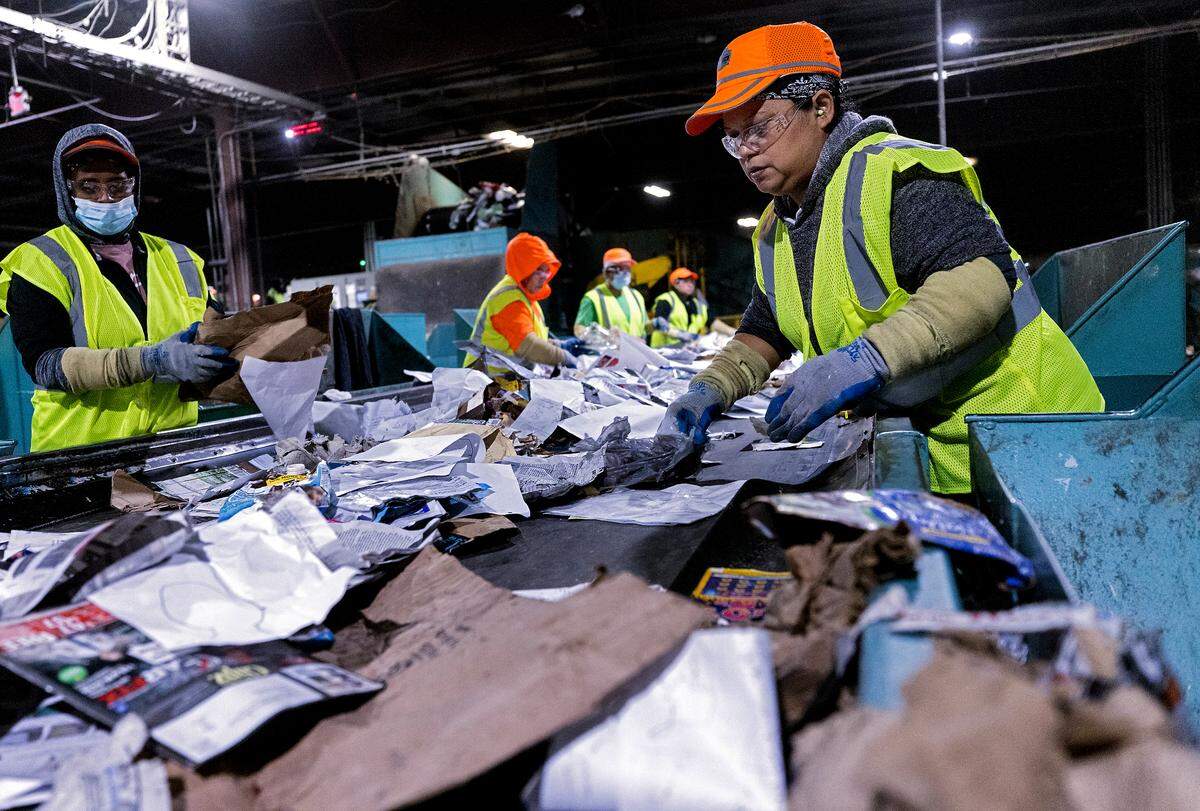 For some towns in the Triangle, curbside collections are delayed because of the Thanksgiving holiday.