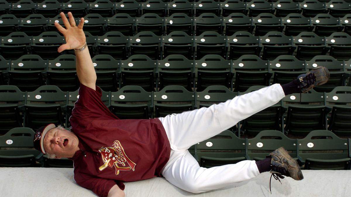 “Dirty” Al Gallagher will hams it up in his second season as T-Bones manager.