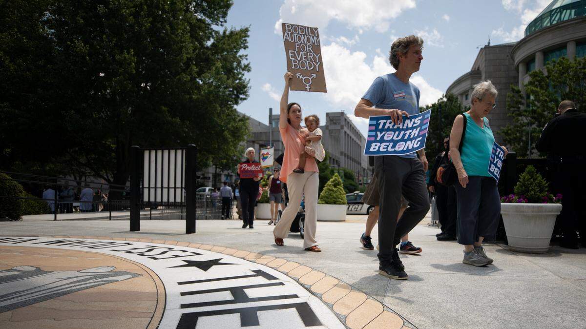 NC Republicans pass restrictions on gender identity discussion in schools