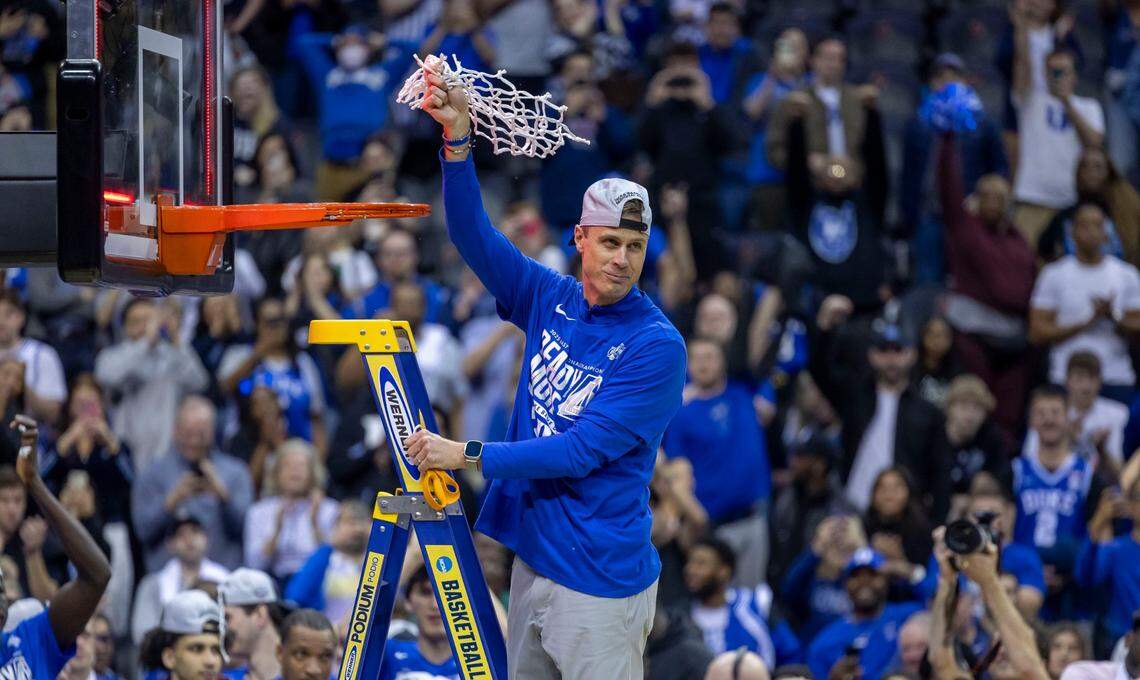 Duke coach Jon Scheyer cuts down the net after the Blue Devils’ 85-65 victory over Alabama on Saturday, March 29, 2025 during the NCAA East Regional final at Prudential Center in Newark, N.J.