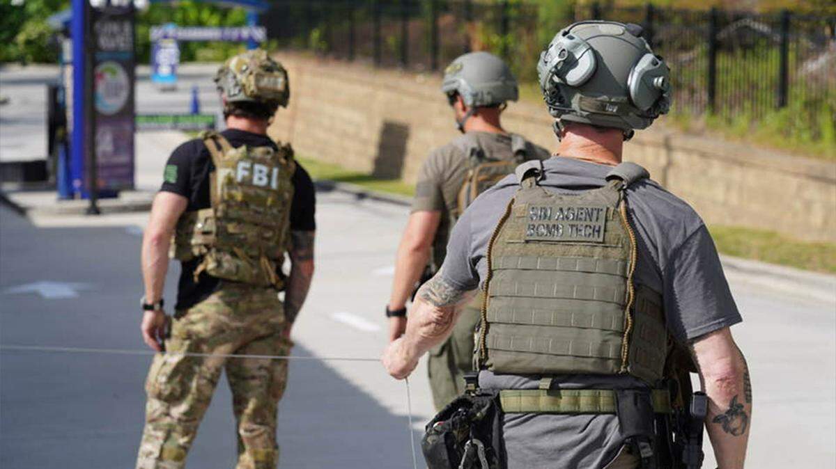 The FBI, Secret Service, and a state “bomb squad” responded to Tidal Wave Auto Spa after a person made threats that were “political in nature,” Apex police said.