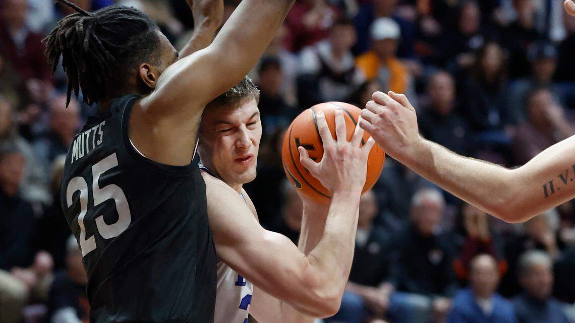 How Duke basketball is plotting its near future without injured forward Dariq Whitehead