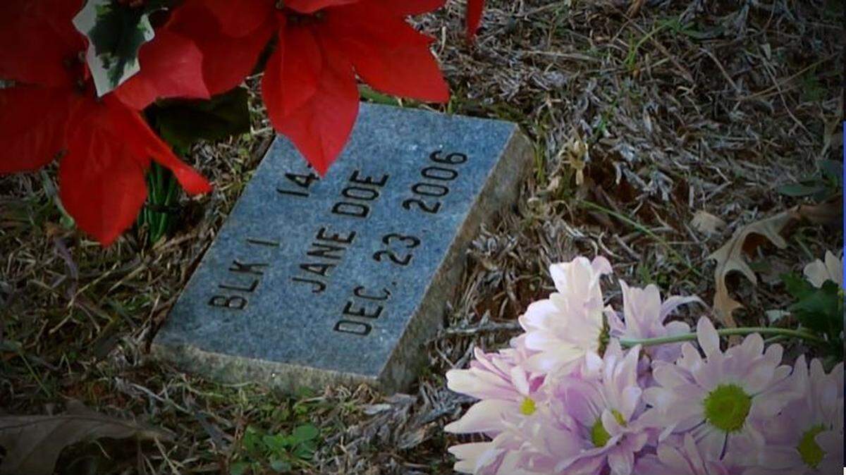 Keith Morrison reports on how internet sleuths and new DNA technology helped solve the Lavender Doe murder case in Texas, on the March 18 episode of “Dateline NBC.”