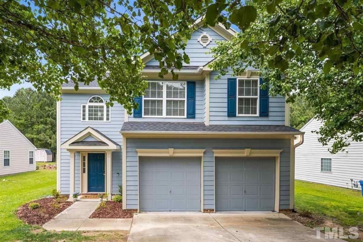 Three-bedroom, two and a half-bathroom house for sale located at 552 Crossview Lane with 1,647 square feet built in 2001, located in eastern Durham County.