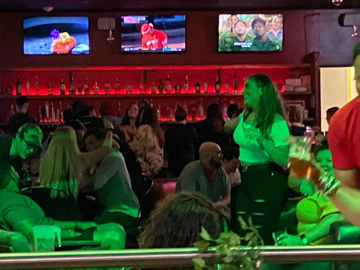 Crowds pack Southern Charred and other restaurants and bars on Glenwood Avenue on Friday, March 26, 2021, in the area known as Glenwood South as Gov. Roy Cooper relaxed COVID-19 restrictions on bars and restaurants. Masks and social distancing are still required. Restaurants and breweries can now open at 75% capacity indoors, bars at 50%, as the state’s pandemic numbers improve.