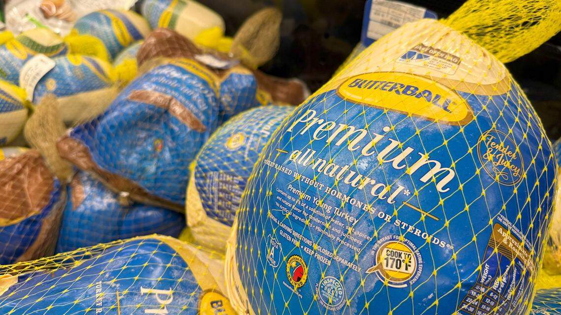 Which SC grocery store has the best deal on full Thanksgiving meals? Here’s our price check