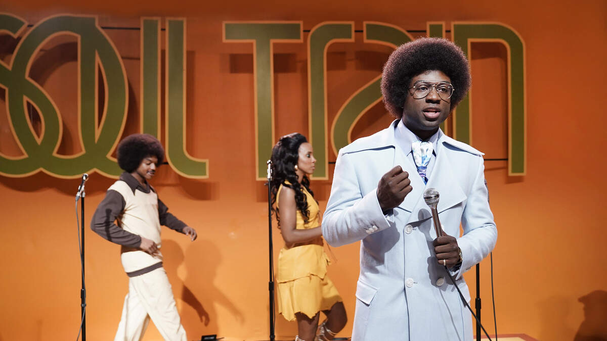 Still of Sinqua Walls as Don Cornelius from BET’s “American Soul” episode 102. (Photo: Jace Downs/BET)
