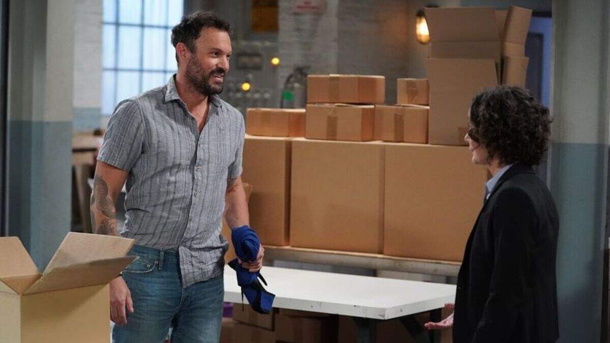 Brian Austin Green, left, with Sara Gilbert in “The Conners” on ABC.