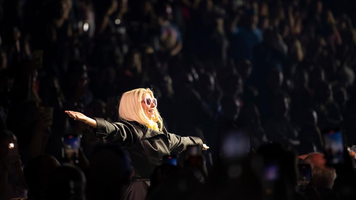 Pop country great Shania Twain emerges from the crowd as she opens her concert at PNC Arena, Wednesday night, Oct. 18, 2023.