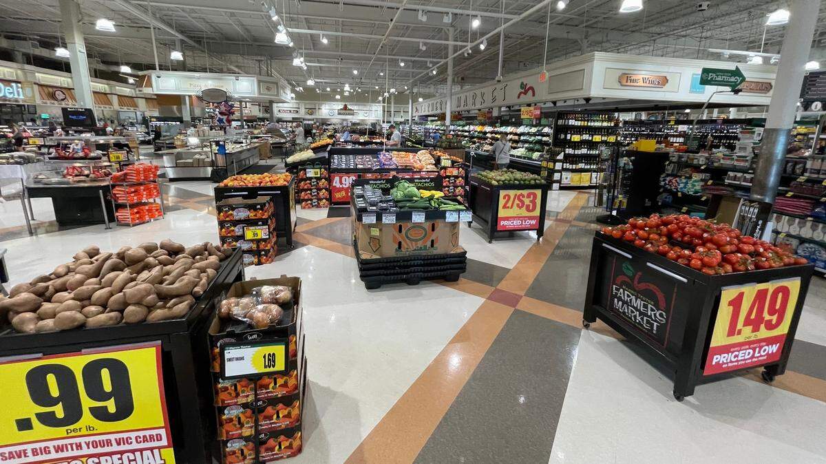 Grocery stores across the Triangle are changing their hours for Christmas Eve and Christmas Day.