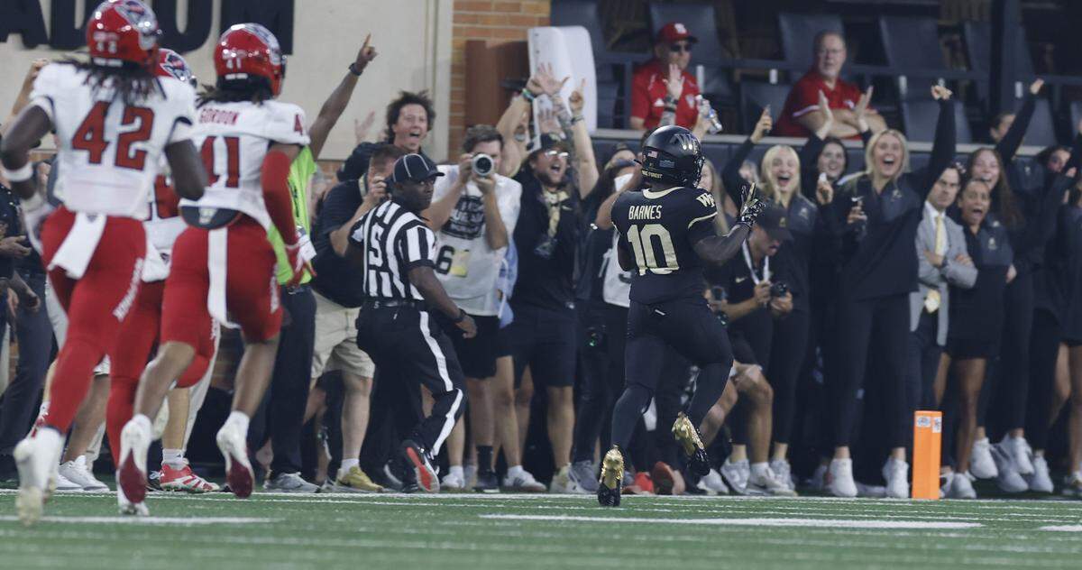 Wake Forest’s Chris Barnes (10) returns the kickoff for a touchdown during the first half of N.C. State’s game against Wake Forest at Allegacy Stadium in Winston-Salem, N.C., Thursday, Sept. 11, 2025.