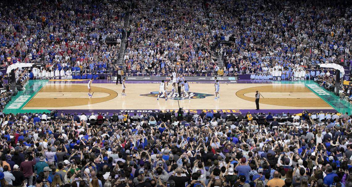 Duke and North Carolina tipoff at the start of their game in the Final Four at Caesars Superdome in New Orleans, La., Saturday, April 2, 2022.