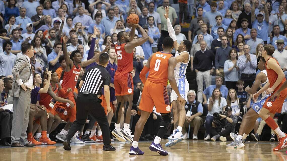 UNC’s Roy Williams blames himself for not reminding team to foul in loss to Clemson