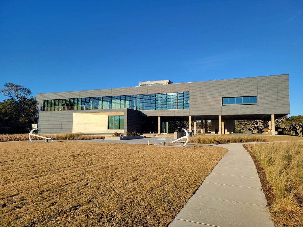 Fort Fisher State Historic Site’s newly renovated Visitors Center is a 20,000-square-foot facility, three times larger than the original center. It includes a 100-seat theater for films and presentations.
