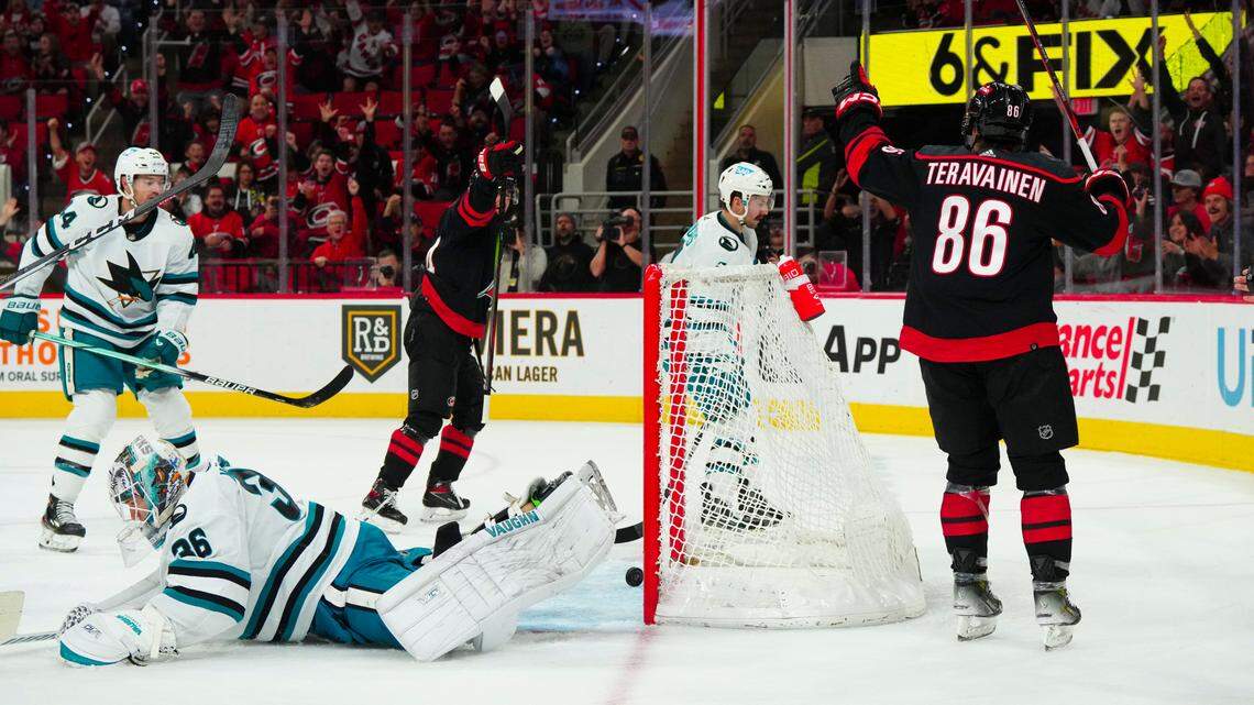Carolina Hurricanes left wing Teuvo Teravainen (86) scores a goal past San Jose Sharks goaltender Kaapo Kahkonen (36) during the first period at PNC Arena.