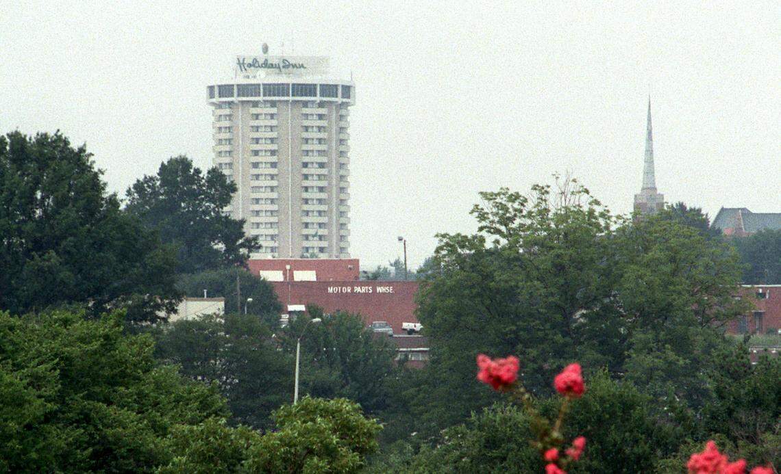 A 1998 view of the Holiday Inn in Raleigh, N.C., as seen from South Saunders St.