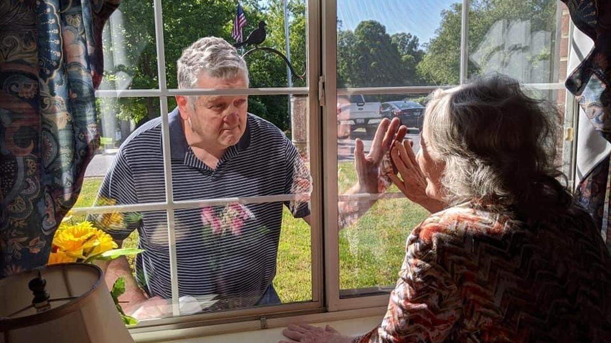 While visitation has been restricted across all Affinity Living Group communities since March, staff and families have worked together to find creative ways for residents to stay connected with their loved ones. Window visits, like these pictured, provide an opportunity for families to connect and see their loved ones.